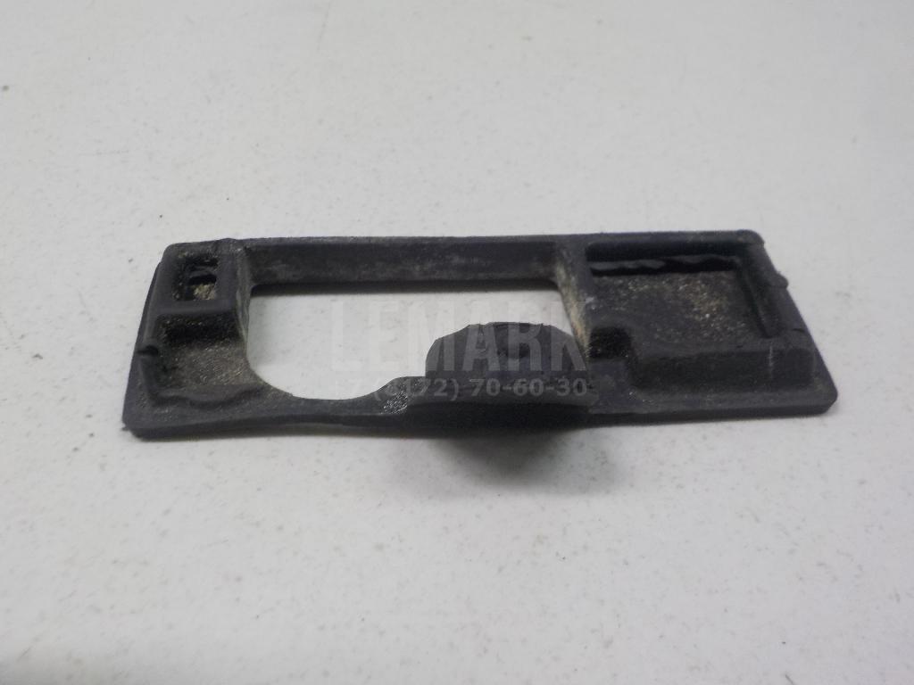 Крепеж рейлинга передний правый для  BMW 5-serie E60/E61 2003-2009