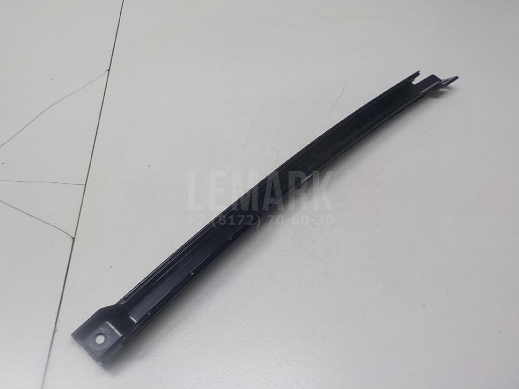 Направляющая стекла двери для  BMW X1 F48 2014-2022