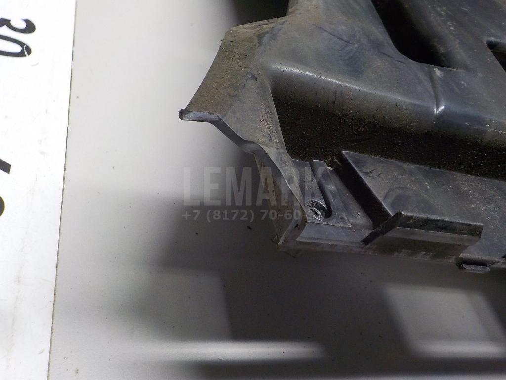 Направляющая заднего бампера правая для  Audi TT(8N) 1998-2006