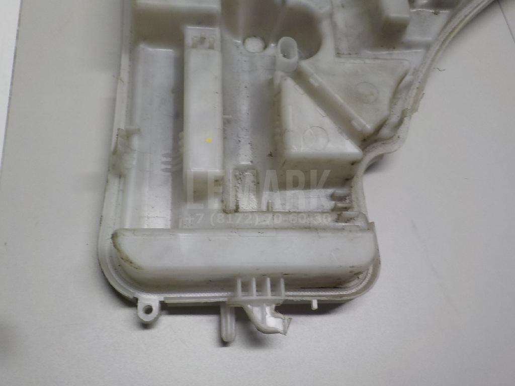 Бачок омывателя лобового стекла для  BMW 7-serie F01/F02 2008-2015