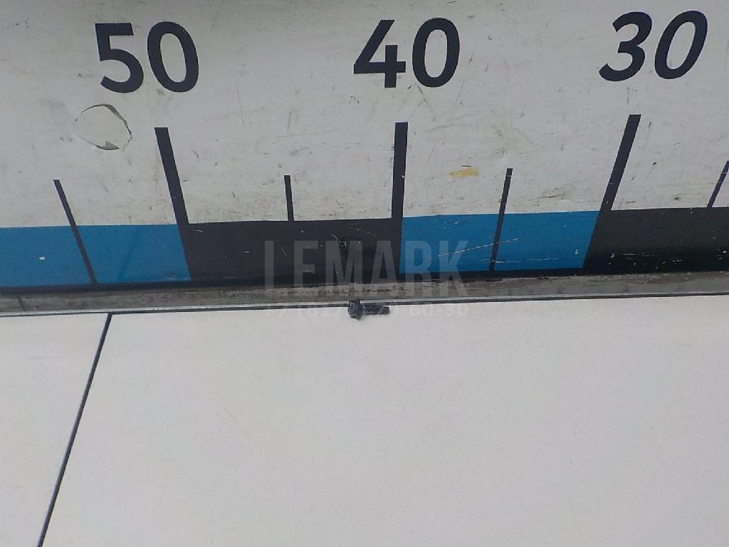 Винт 252353K016 Hyundai-Kia