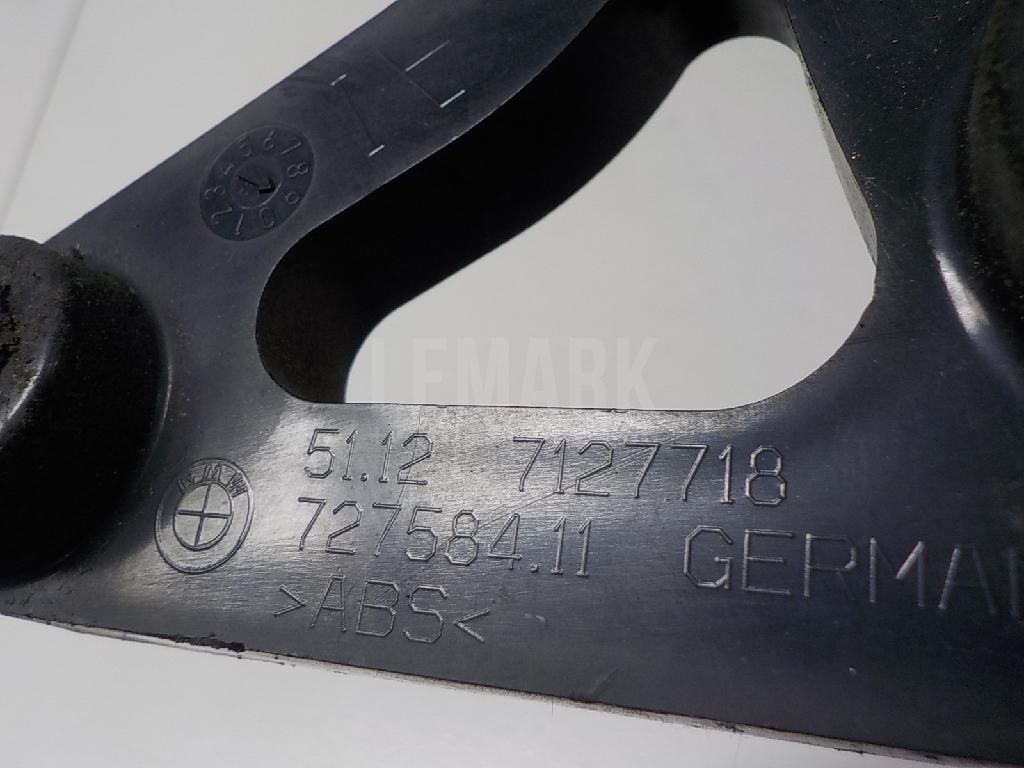 Направляющая заднего бампера правая для  Audi TT(8J) 2006-2015