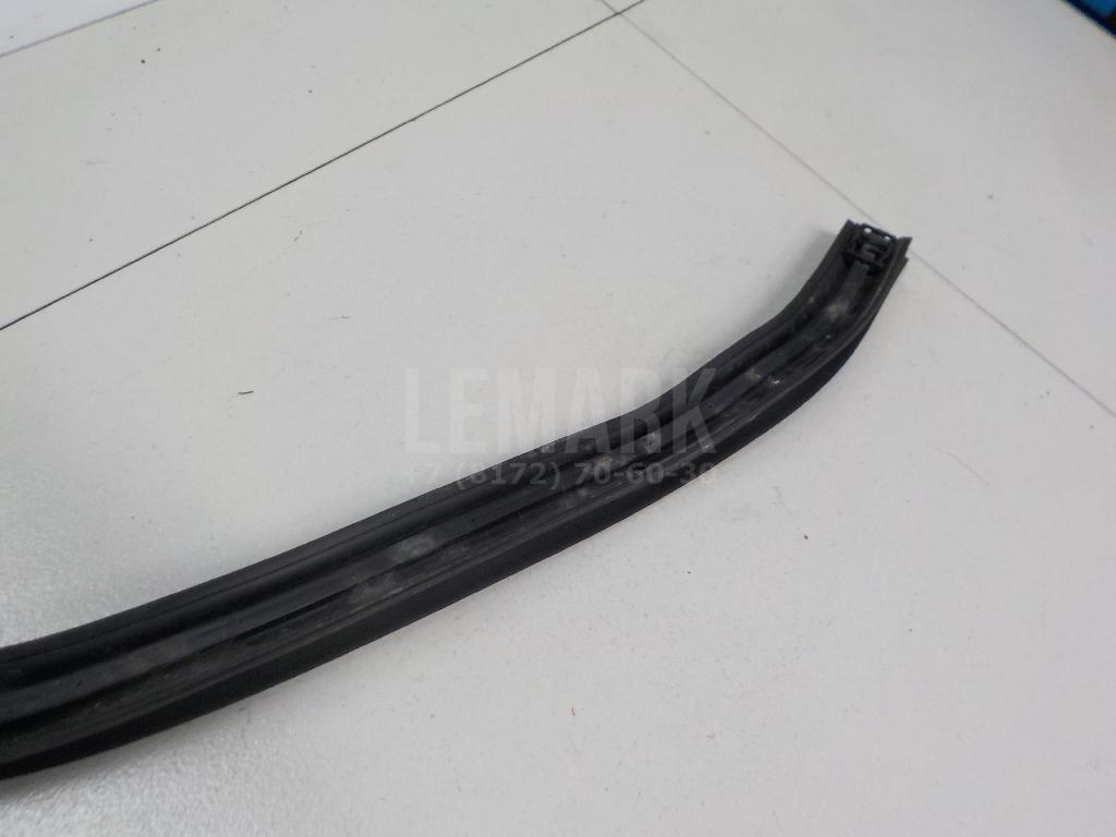 Уплотнитель (наружный) для  BMW 2-serie F45/F46 Tourer 2015-2022