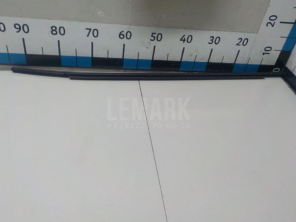 Накладка стекла заднего правого 832202S000 Hyundai-Kia