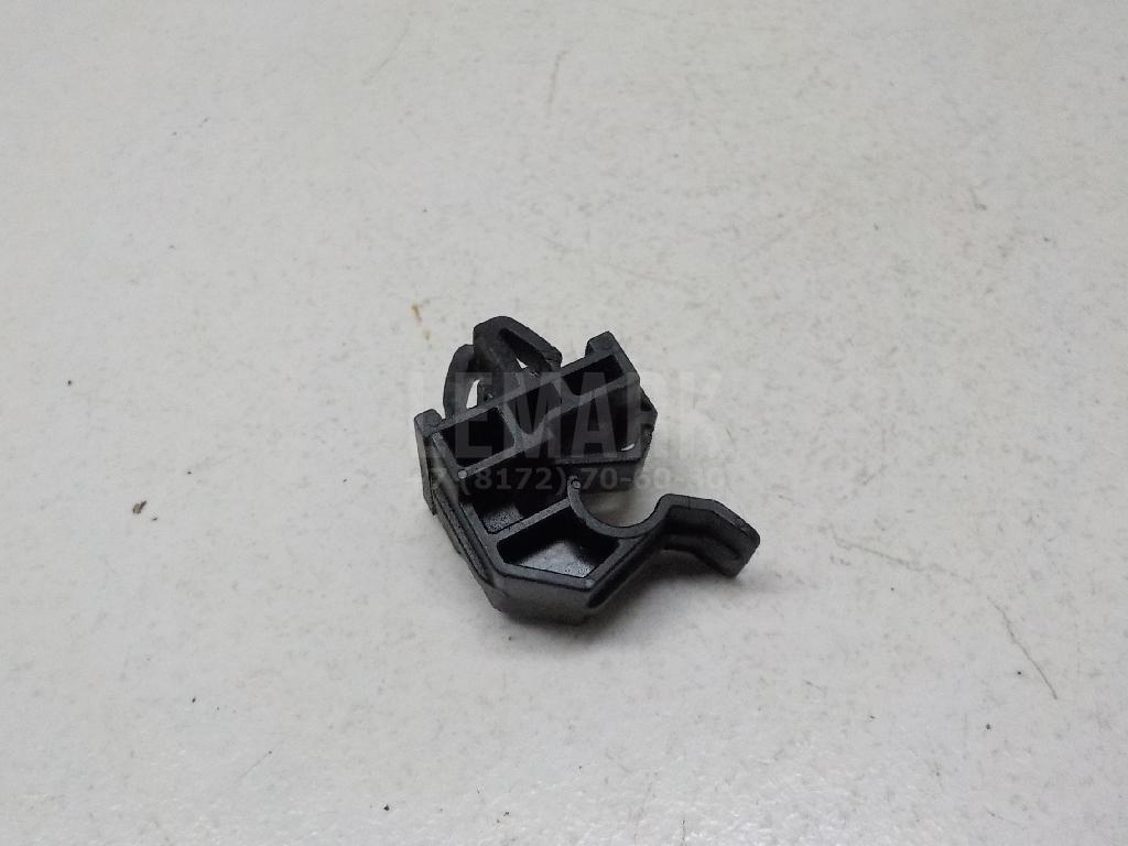 Крепеж крючка капота 811742L000 Hyundai-Kia