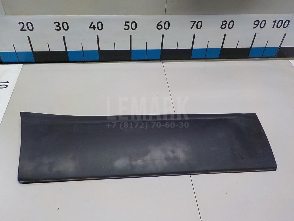 Накладка двери задней правой 82870JD00A Nissan