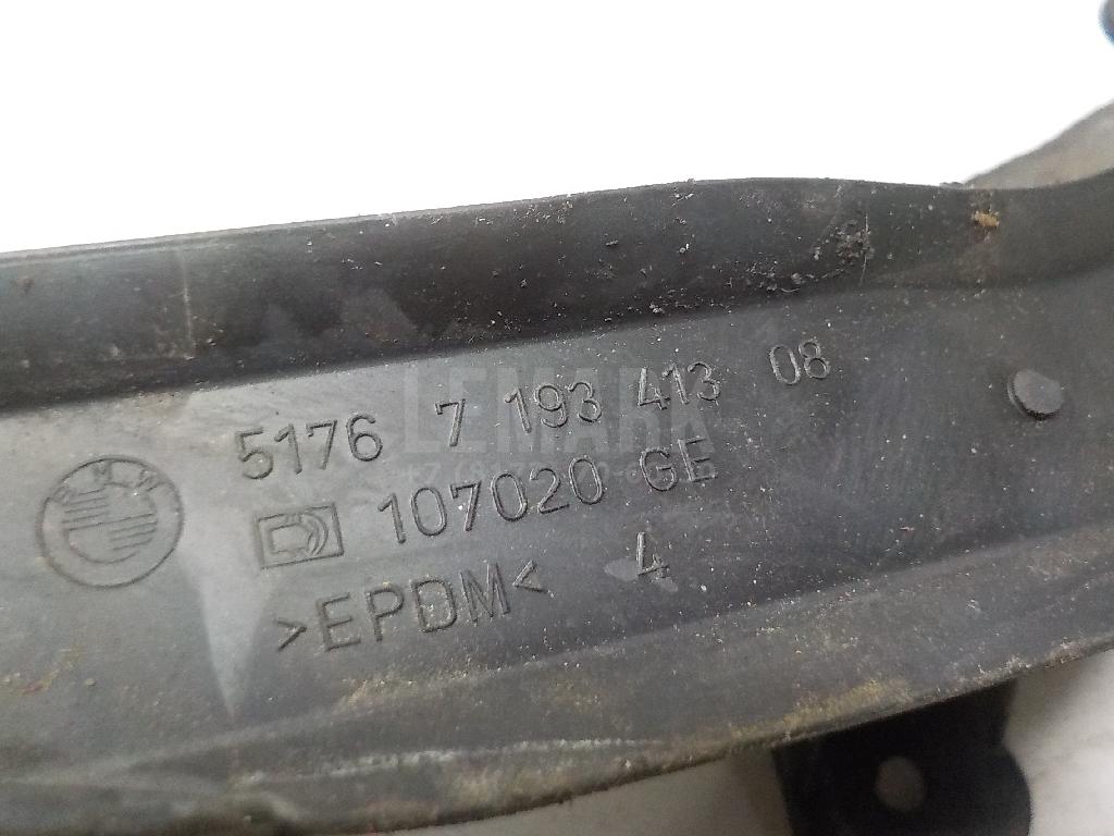 Уплотнитель капота для  Acura MDX 2001-2006