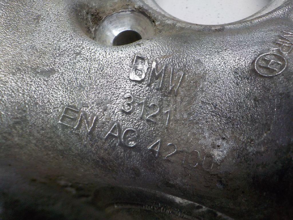Кулак поворотный передний правый для  Audi 100/200 [44] 1983-1991