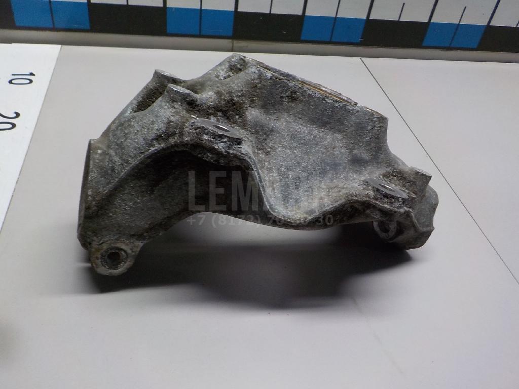 Кулак поворотный передний правый для  Audi 100/200 [44] 1983-1991