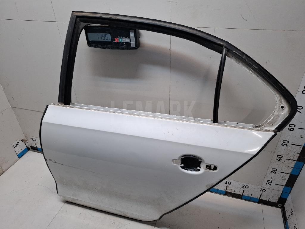Дверь задняя левая 5C6833055E VAG