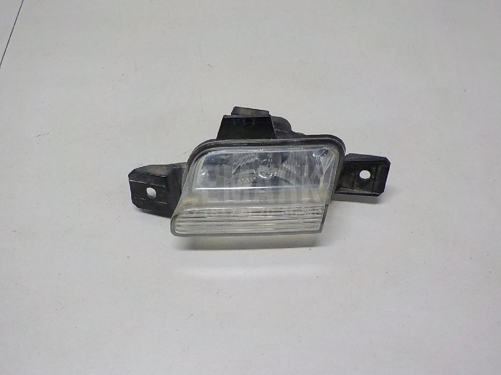 Фонарь задний в бампер правый 5N0941072 VAG