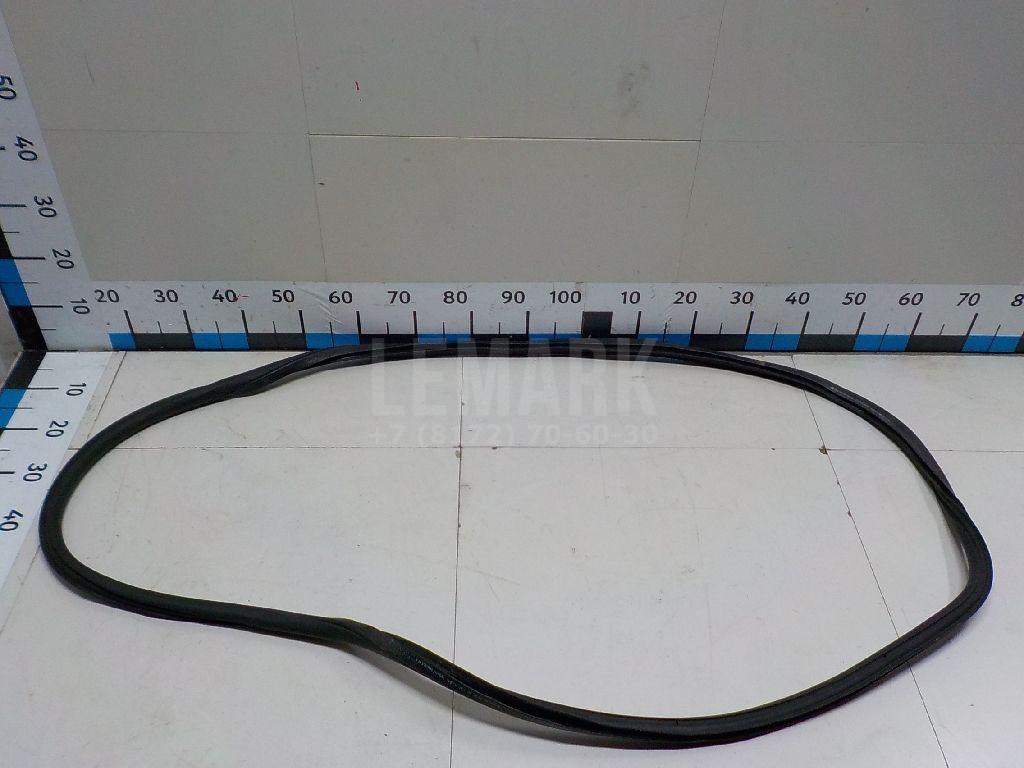 Уплотнитель двери 3T5867367A VAG