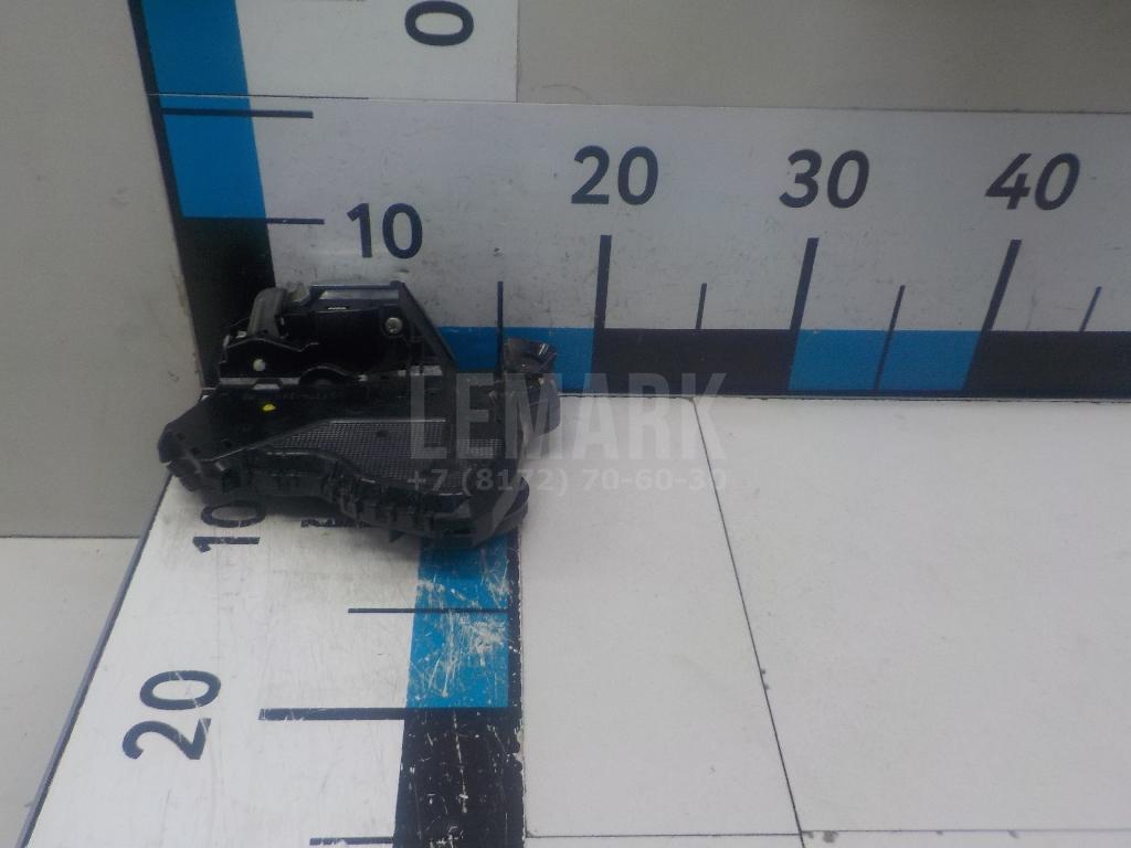 Замок двери передней правой 6903042230 Toyota