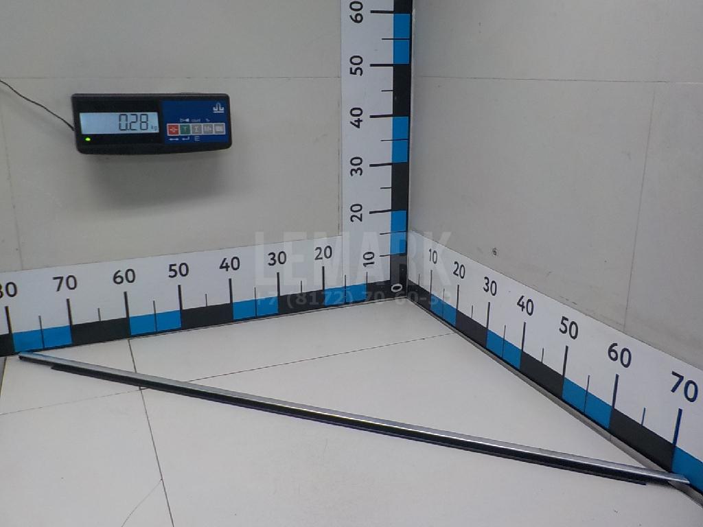 Накладка стекла переднего правого 5N0837476E3Q7 VAG
