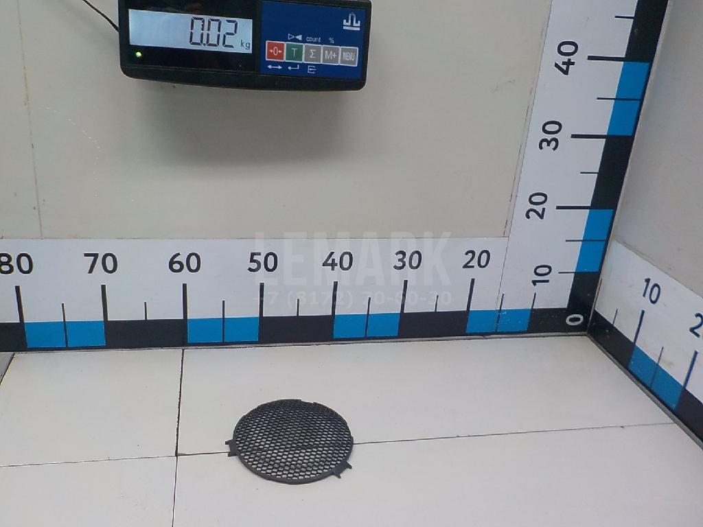 Вставка в решетку радиатора 561853343H81 VAG