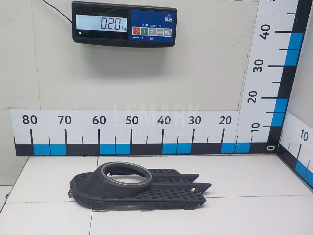 Решетка в бампер правая 5N0853666H9B9 VAG