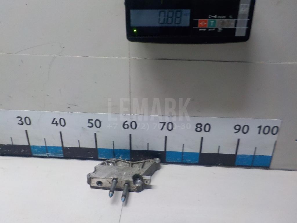 Кронштейн двигателя правый 216702F010 Hyundai-Kia