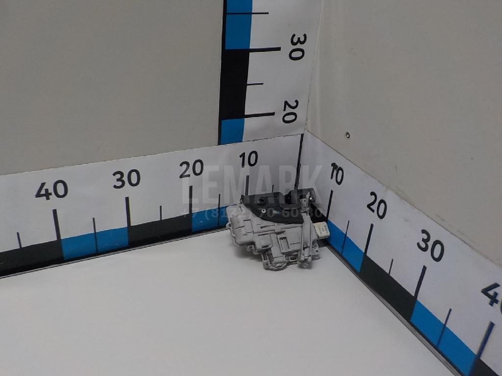 Замок двери задней правой 8K0839016 VAG