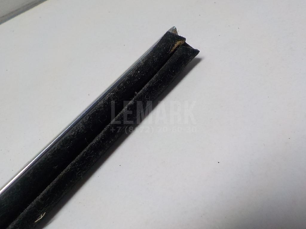 Накладка стекла переднего левого для  BMW 7-serie F01/F02 2008-2015