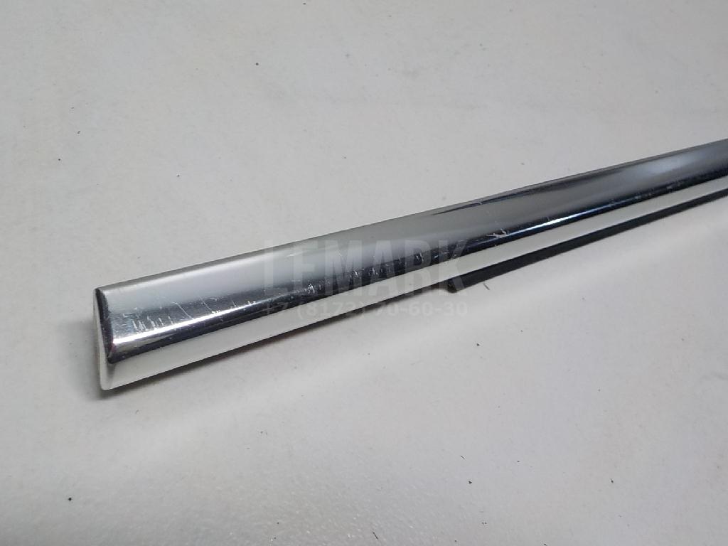 Накладка стекла переднего левого для  BMW 7-serie F01/F02 2008-2015