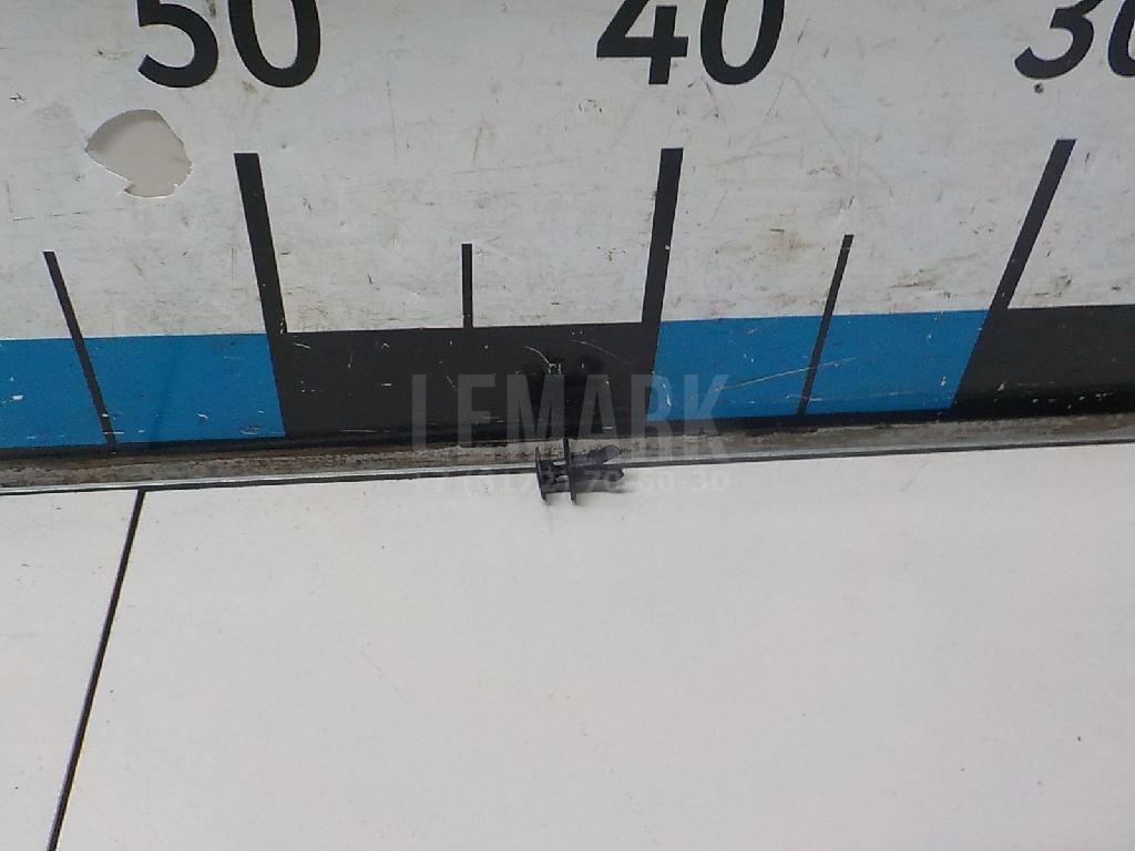 Крепеж (клоп) 865952T500 Hyundai-Kia