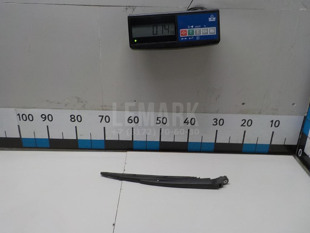 Поводок стеклоочистителя заднего
