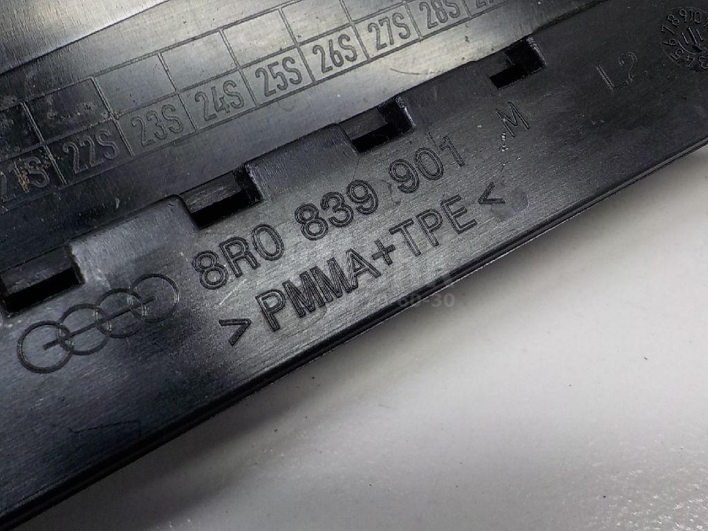Накладка двери задней левой для  Audi V8 1988-1994