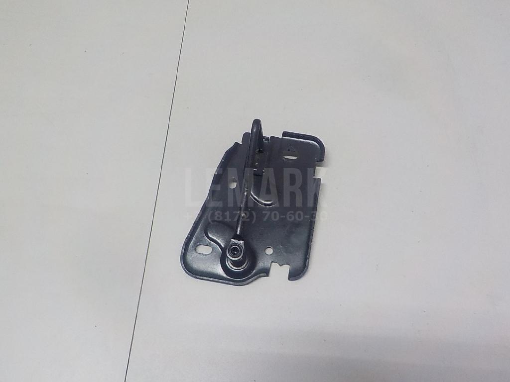 Ответная часть замка капота