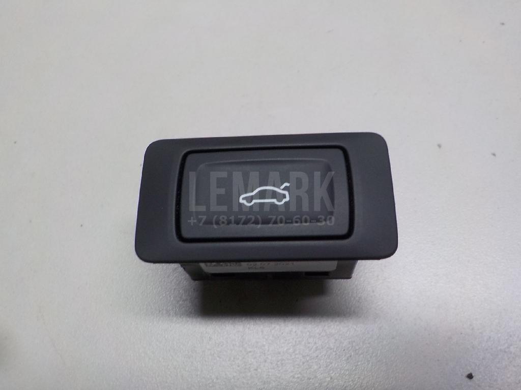 Кнопка закрывания багажника для  Audi A3 [8P1] 2003-2013