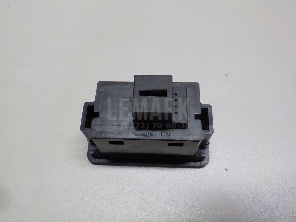 Кнопка закрывания багажника для  Audi A3 [8P1] 2003-2013