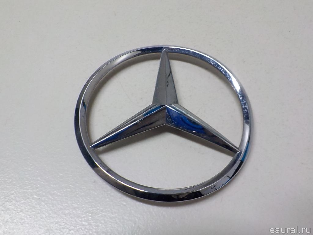 Эмблема на крышку багажника