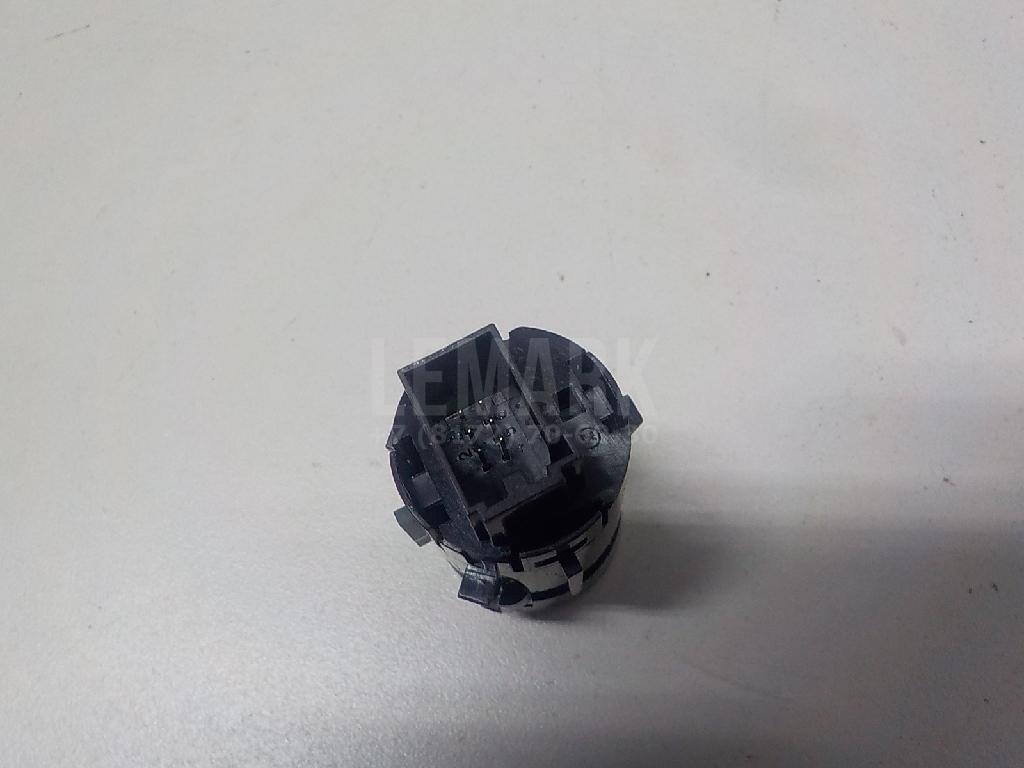 Кнопка запуска двигателя