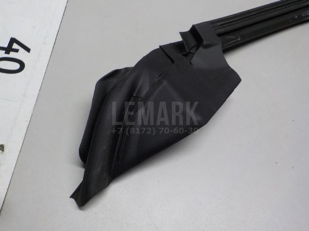 Уплотнитель стекла двери для  BMW X5 F15/F85 2013-2018