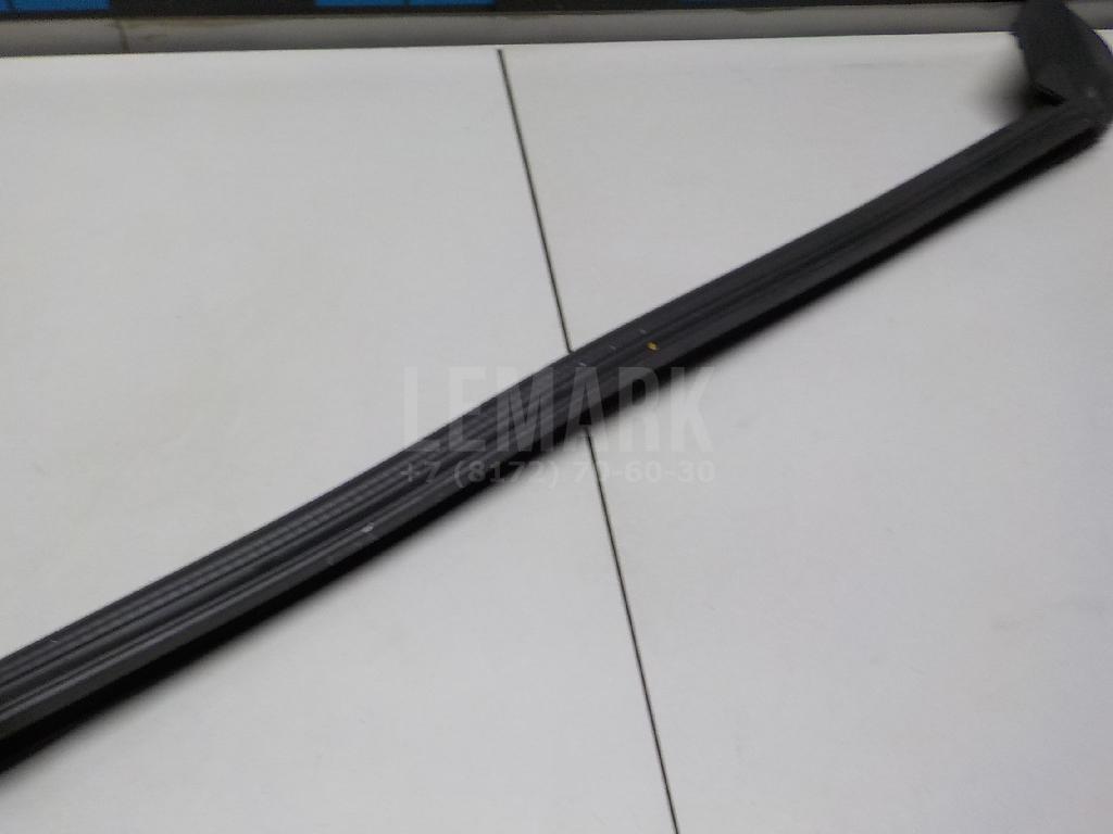 Уплотнитель стекла двери для  Audi A4 [B7] 2005-2007