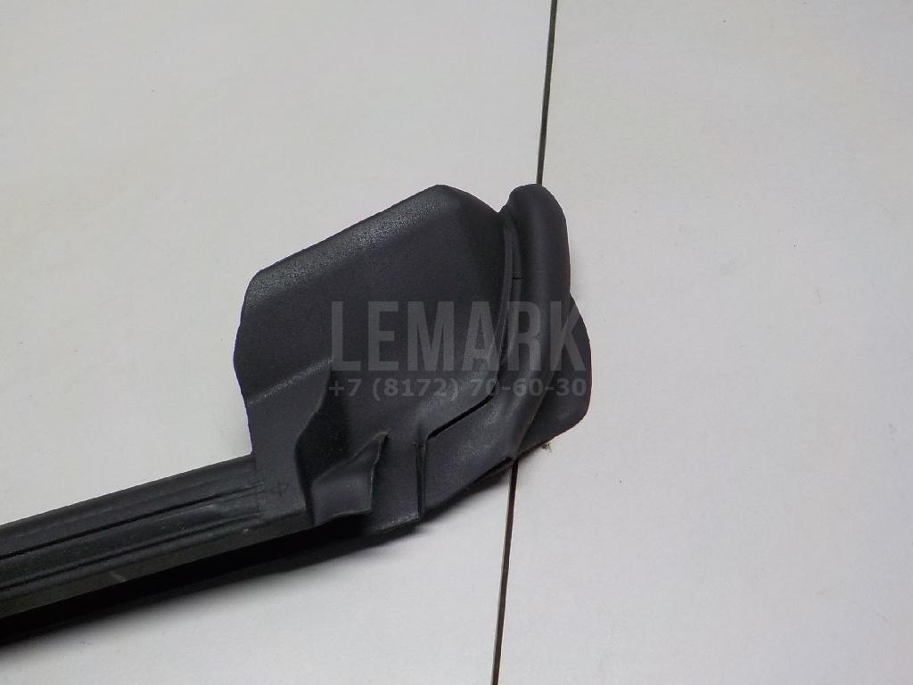 Уплотнитель стекла двери для  Audi A4 [B7] 2005-2007