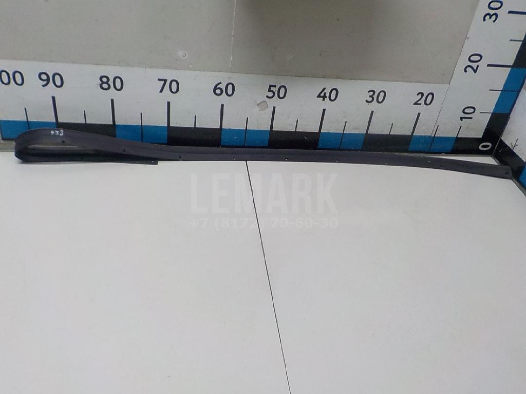 Уплотнитель капота 864551U000 Hyundai-Kia
