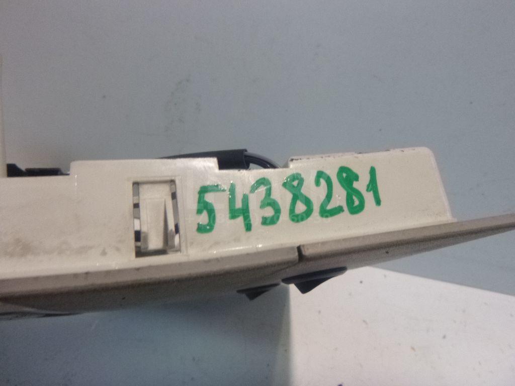 Плафон салонный 13111872 GM