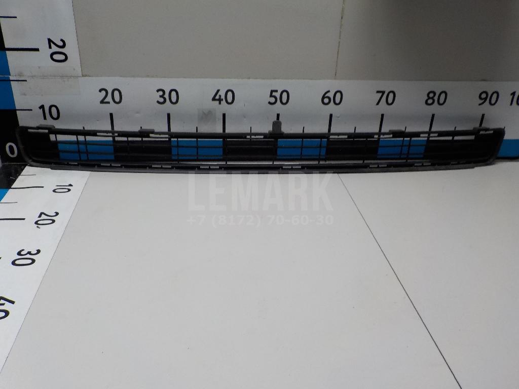 Решетка в бампер 5311242070 Toyota