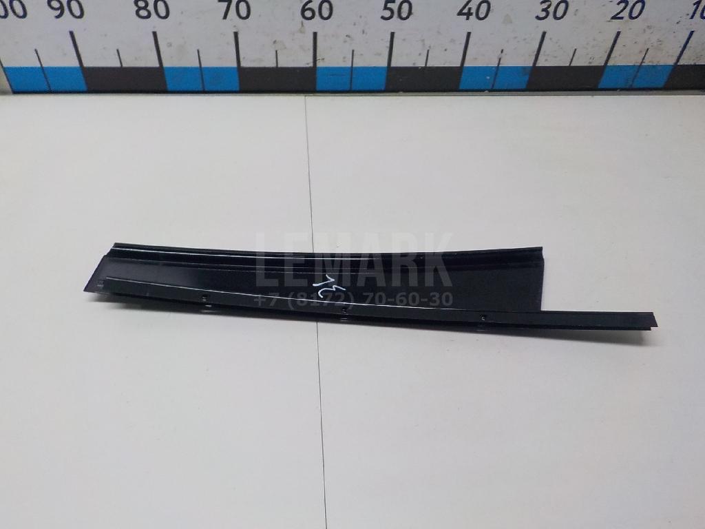 Накладка двери задней левой для  BMW 1-serie E82/E88 2007-2013