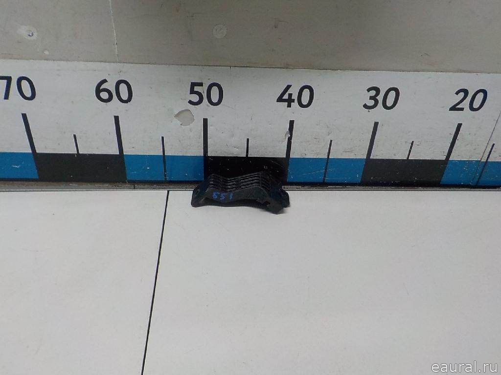 Кронштейн заднего бампера
