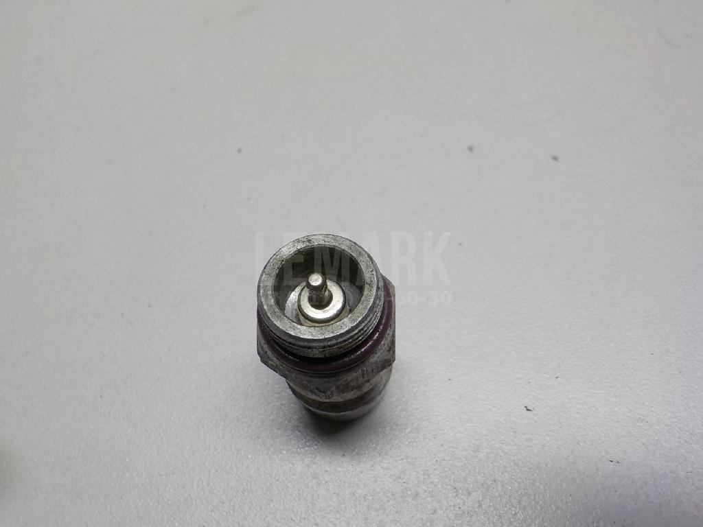 Клапан кондиционера для  Audi 100/200 [43] 0-1983