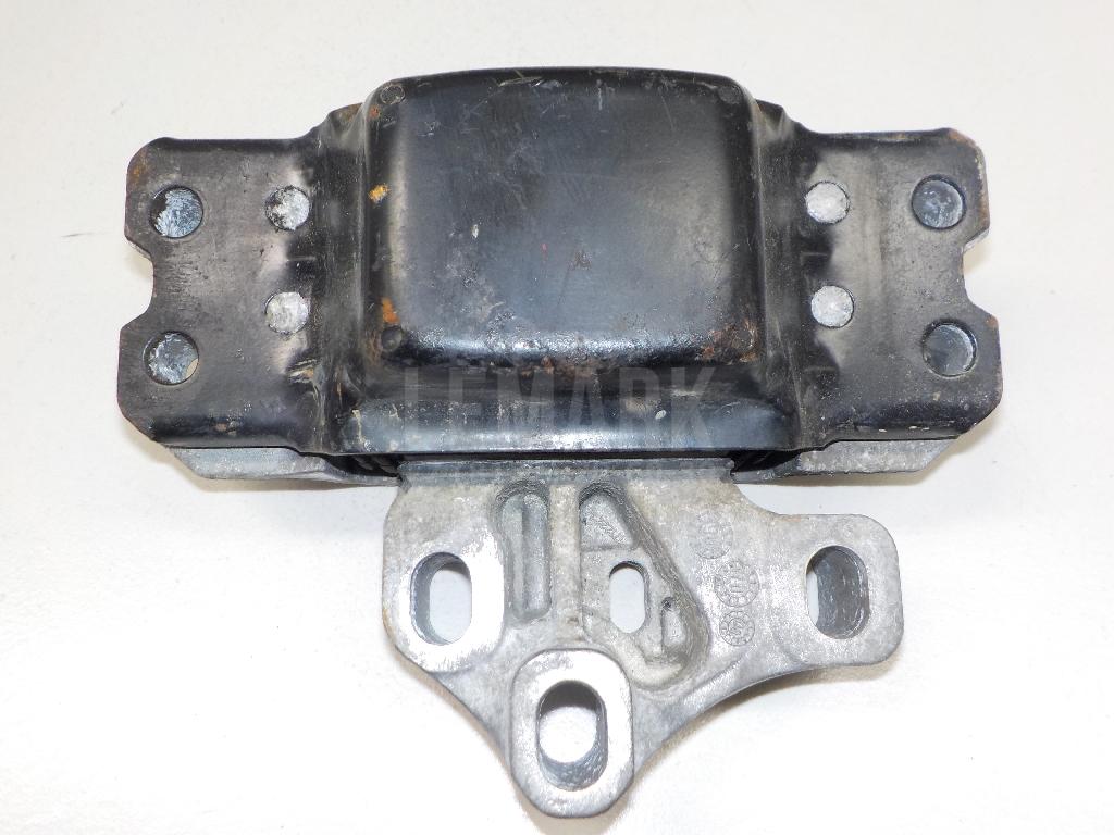 Опора КПП 5N0199555 VAG
