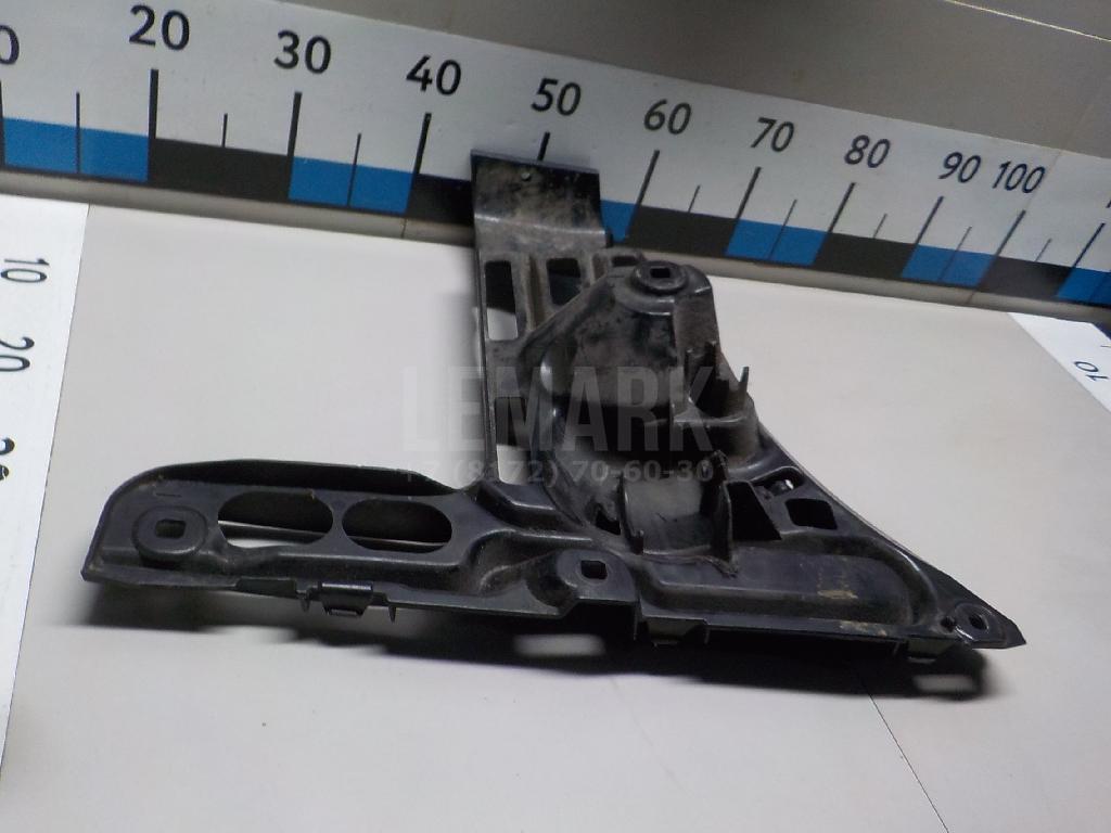 Кронштейн заднего бампера правый для  BMW 5-serie E60/E61 2003-2009