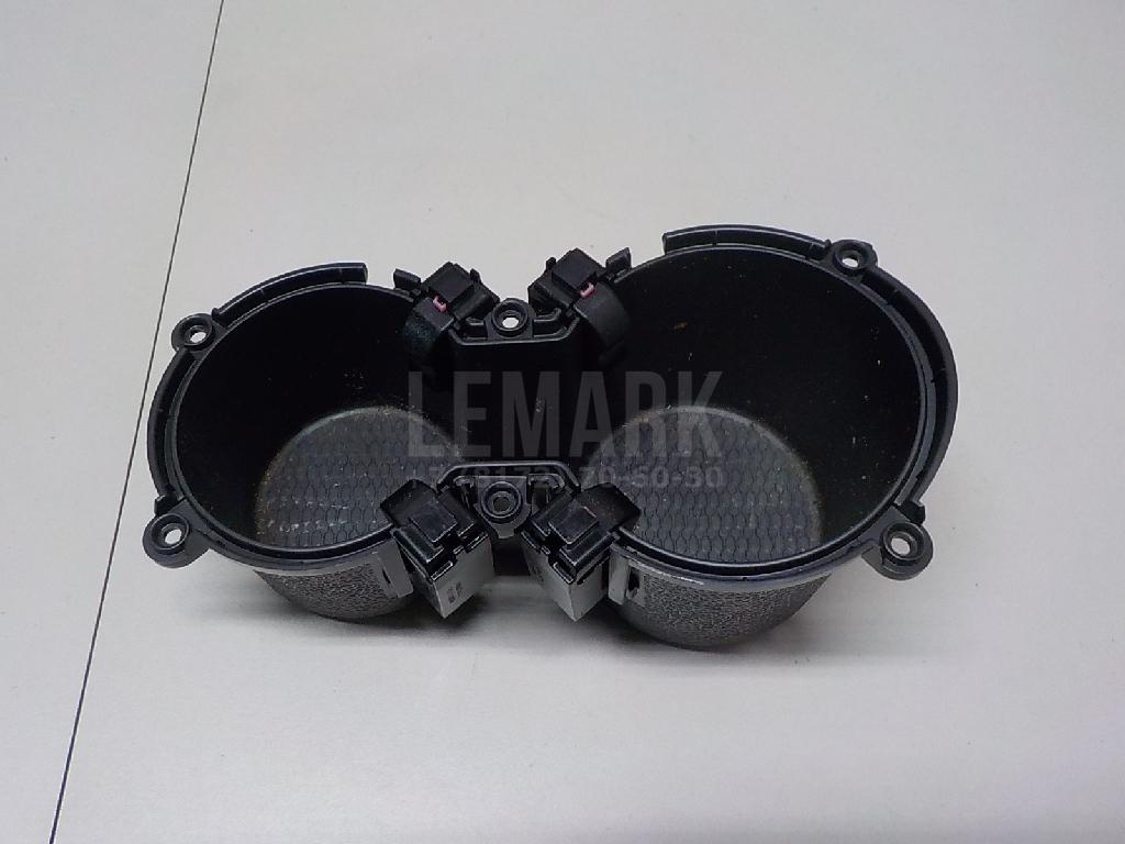 Подстаканник 84670D71004X Hyundai-Kia