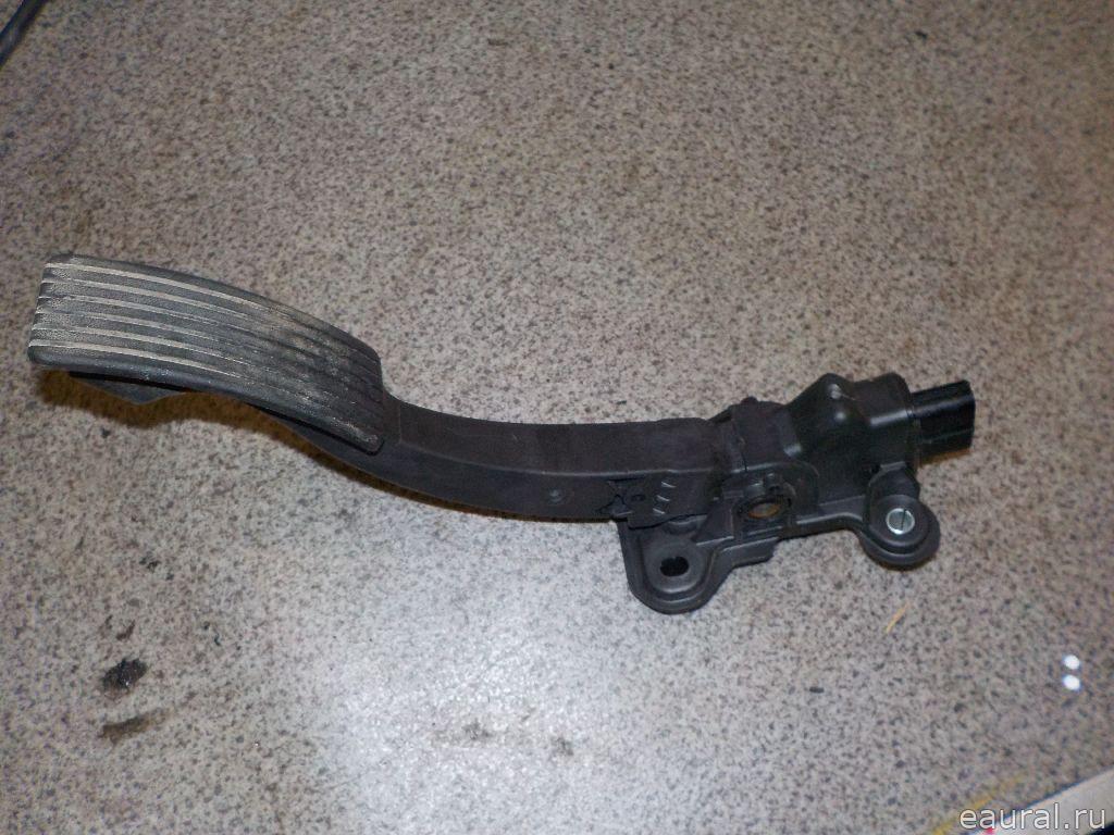Педаль газа