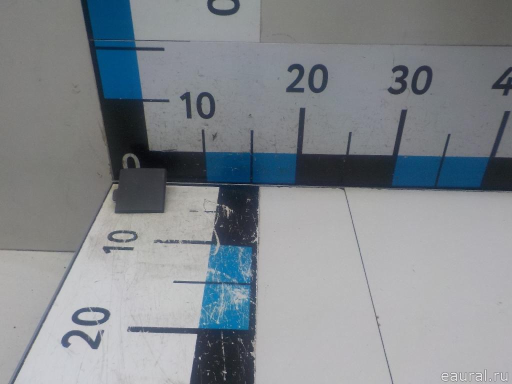Заглушка буксировочного крюка