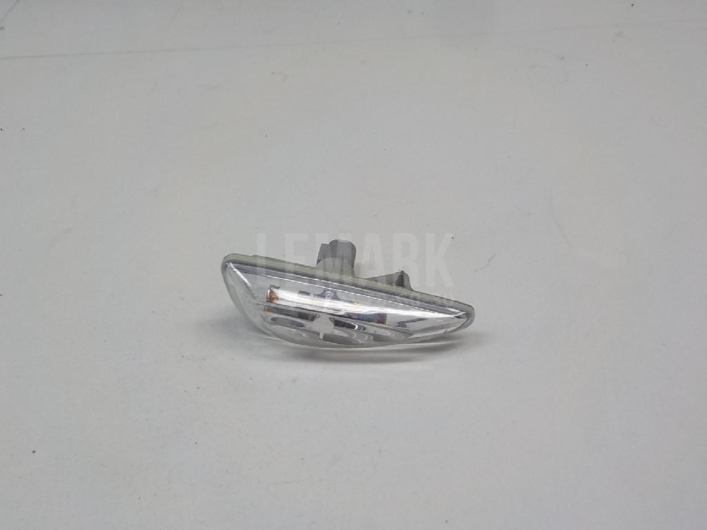 Повторитель на крыло правый 923022S000 Hyundai-Kia