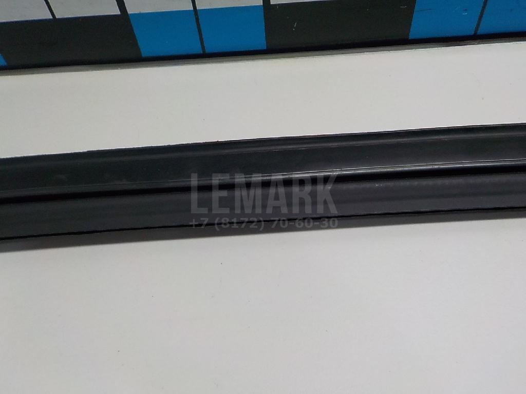 Направляющая стекла двери для  BMW 5-serie F10/F11 2009-2016