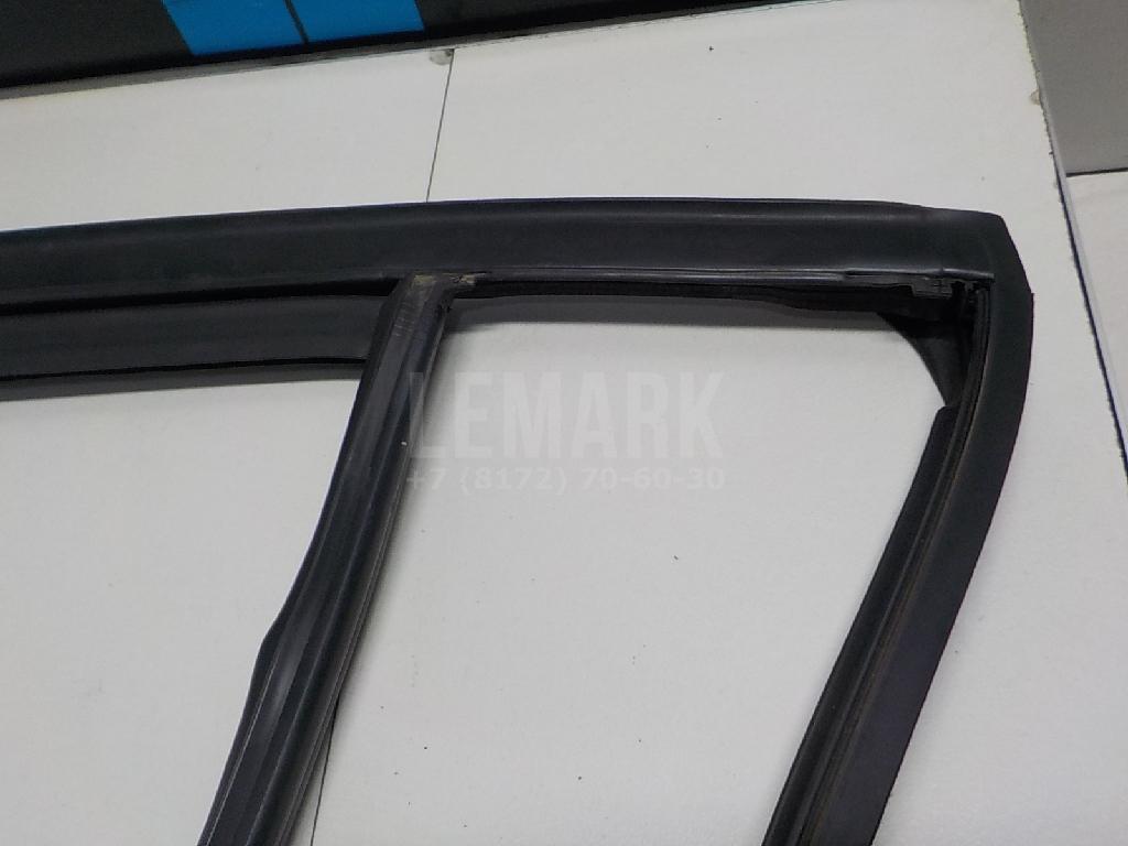 Направляющая стекла двери для  BMW 5-serie F10/F11 2009-2016