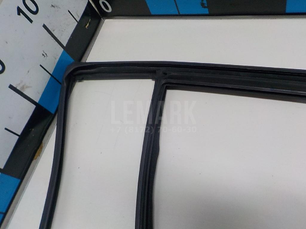 Направляющая стекла двери для  BMW 5-serie F10/F11 2009-2016